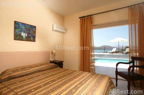 Nimfes Villas 8